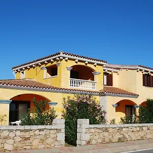 Apartment Oasi E Oasi Blu, San Teodoro (Sardinia)